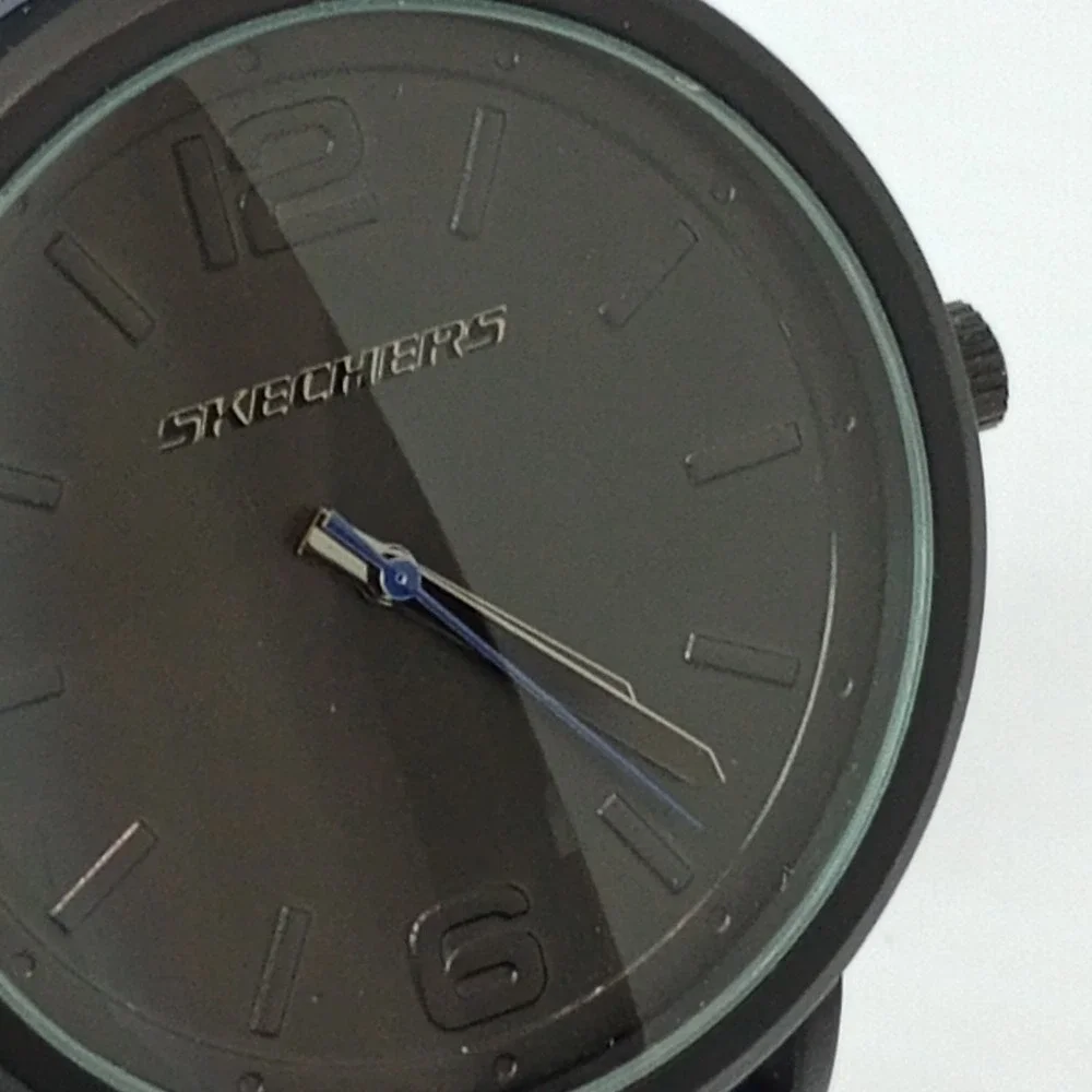 Skechers SR5122W Men 46mm Black & Blue Silicone Watch Japan Movement New Battery